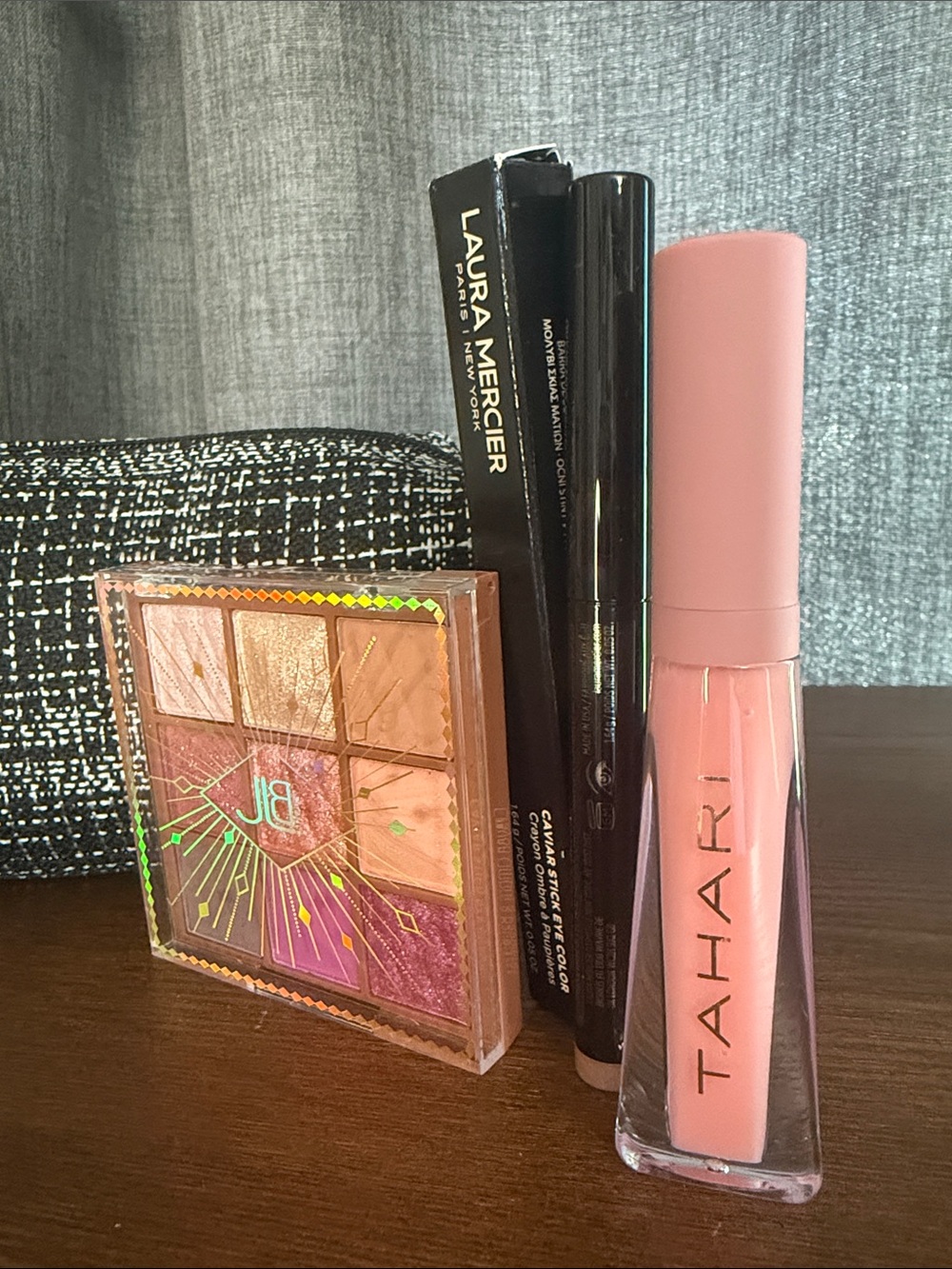 laura mercier Eyeshadow Stick, Eyeshadow Palette Black Tweed Makeup Bag, 🍒 Charm - Picture 3 of 9